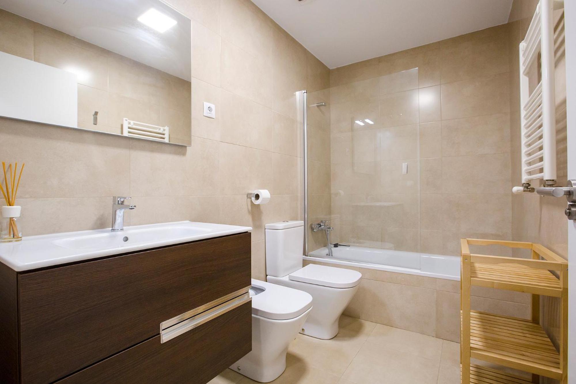 Telmo Nuevo Apartamento & Parking En Bilbaozorroza Luaran gambar